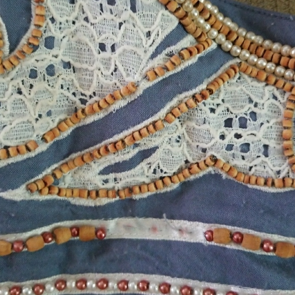 Vest - Picture 4 of 5